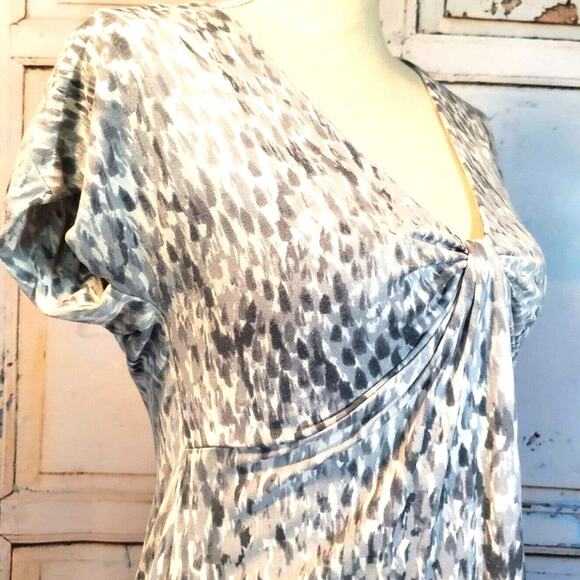 Chaus Knit Top Size S Gray Twist V Neckline Soft Abstract Design Classic Beauty - Picture 3 of 8